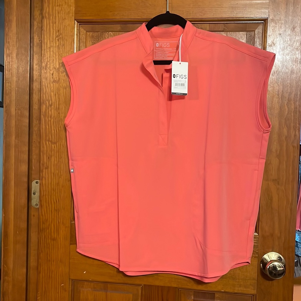 Brand new figs hot coral top